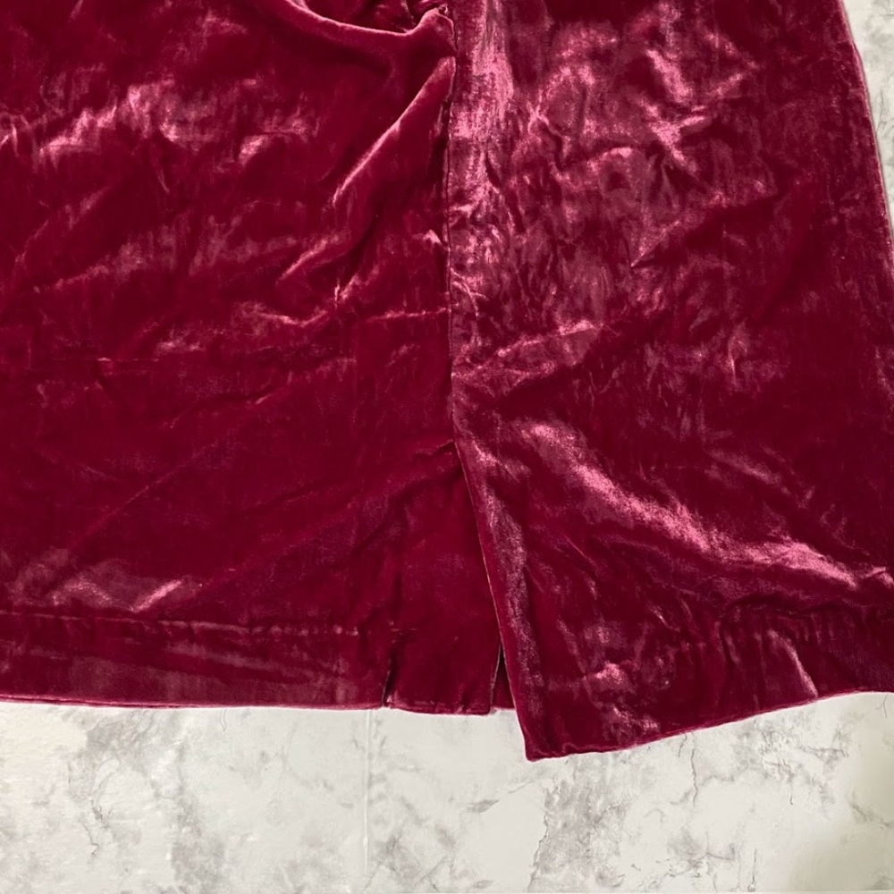 Anthropologie red velvet mini skirt. Fall wardrobe. Size 10. - Picture 6 of 9